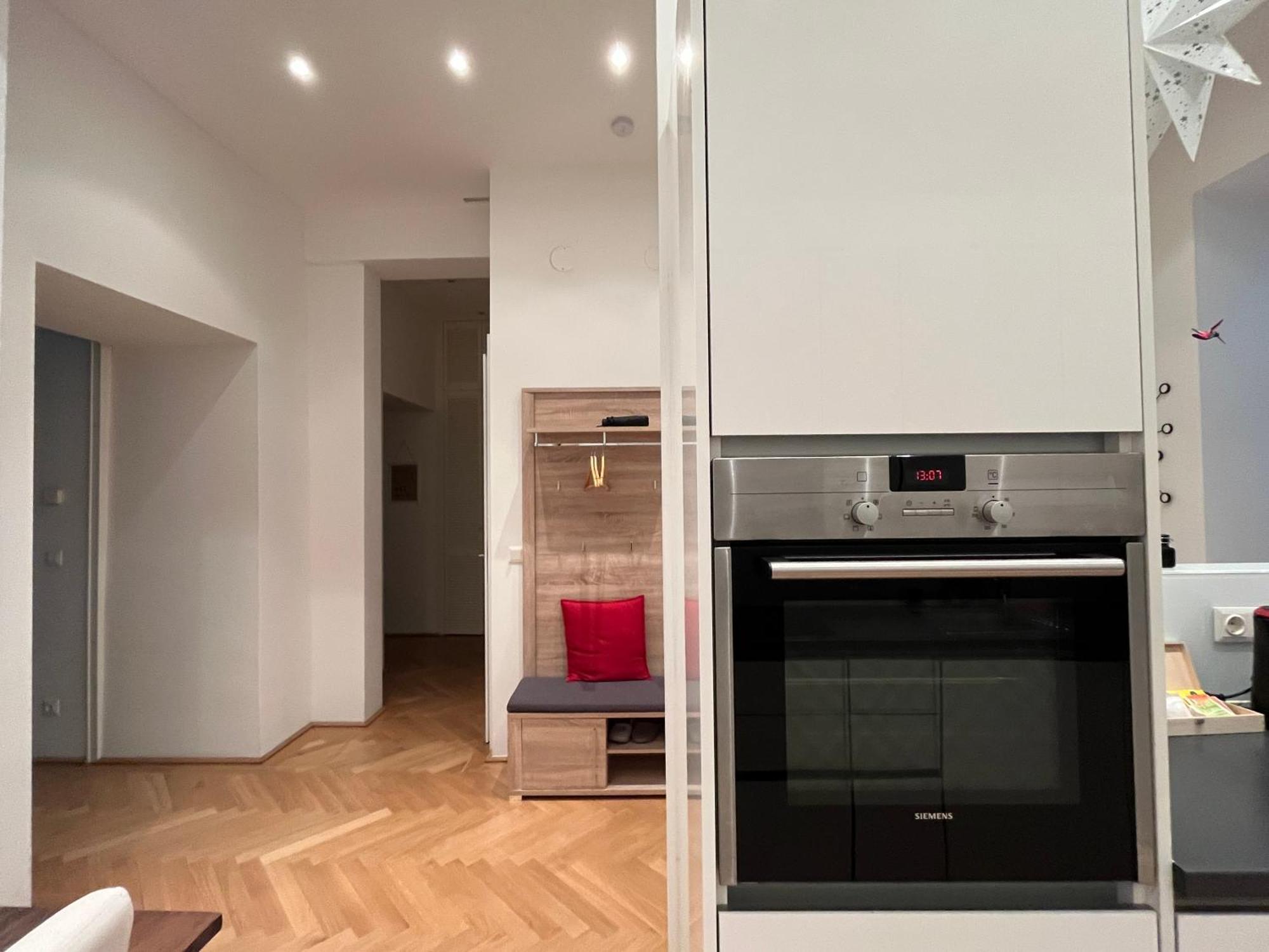 Quiet Apartment Next To Belvedere & Central Station Wien Eksteriør bilde